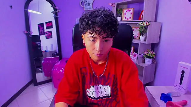 Im Mathias online show from November 4, 4:11 am