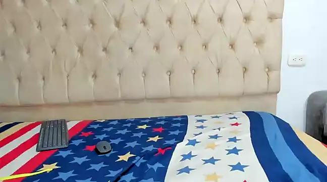 Snapshot of angelica_sexy1 chatting on December 7, 10:17 pm angelica sexy1 online show from December 7, 10:17 pm