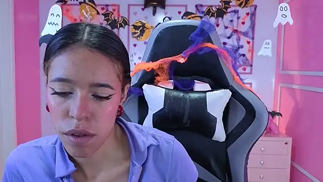 stephania t online show from October 27, 11:47 am