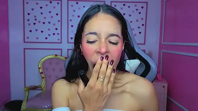 stephania t online show from February 7, 12:20 pm