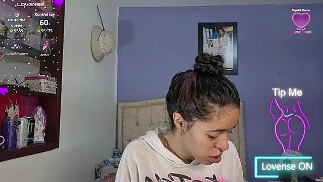 Snapshot of stephania_t chatting on May 22, 4:34 pm stephania t online show from May 22, 4:34 pm