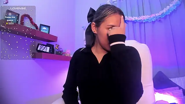  Sophie  miller online show from March 30, 3:57 pm