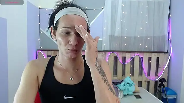 Michellcockxxx online show from February 6, 11:54 am