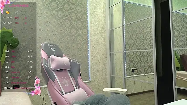 Snapshot of -DIVORA- chatting on October 27, 9:24 am -DIVORA- online show from October 27, 9:24 am