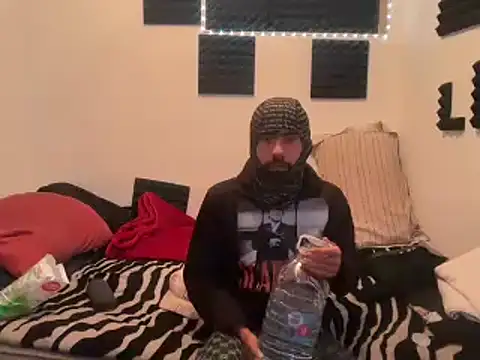 Snapshot of Mortero0o0 chatting on December 3, 12:24 am Mortero0o0 online show from December 3, 12:24 am