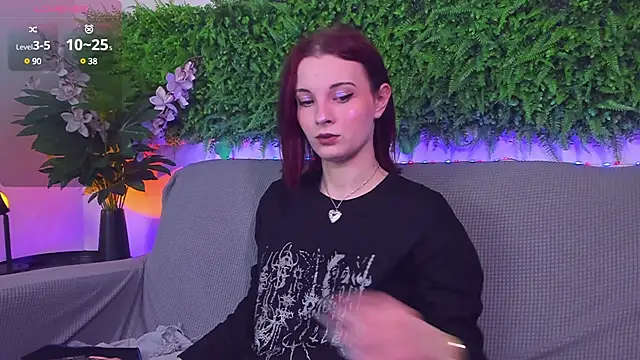 Snapshot of AprilAvery chatting on March 20, 3:58 pm AprilAvery online show from March 20, 3:58 pm