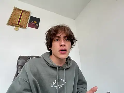 Snapshot of Ne0nn chatting on December 30, 5:44 pm Ne0nn online show from December 30, 5:44 pm