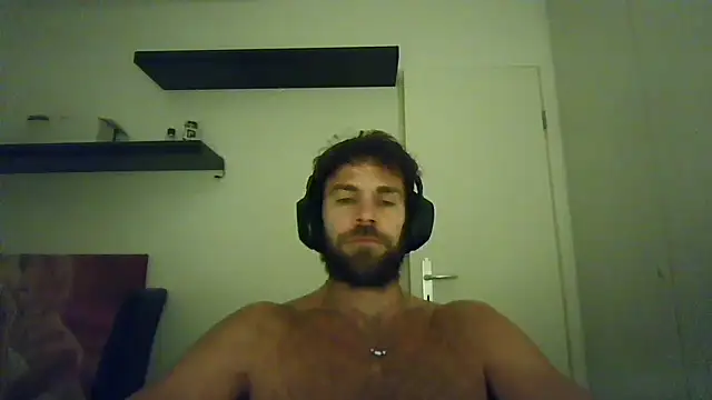 alpha-hunk online show from October 21, 6:30 pm