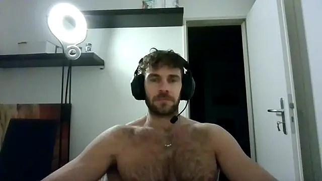 Snapshot of alpha-hunk chatting on November 28, 9:50 pm alpha-hunk online show from November 28, 9:50 pm