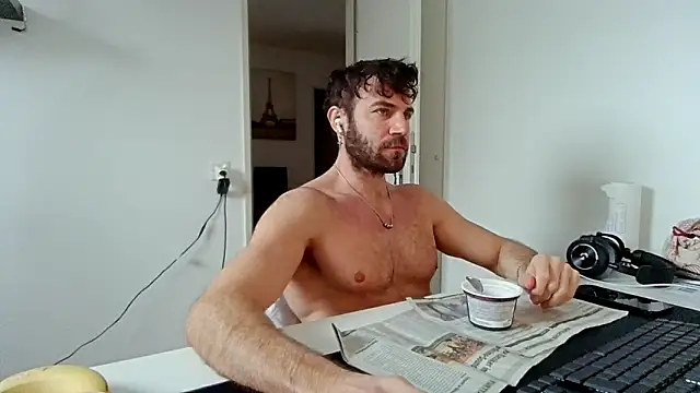 Snapshot of alpha-hunk chatting on January 8, 11:23 am alpha-hunk online show from January 8, 11:23 am