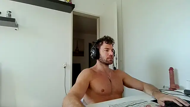 alpha-hunk online show from April 18, 8:07 am