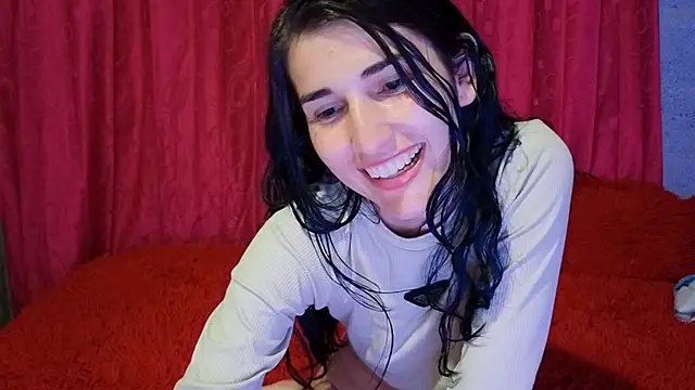 Snapshot of jesi_daniels_b chatting on February 27, 7:37 pm jesi daniels b online show from February 27, 7:37 pm