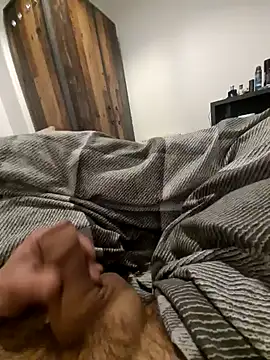 Snapshot of NiceBone000 chatting on December 28, 6:08 pm NiceBone000 online show from December 28, 6:08 pm