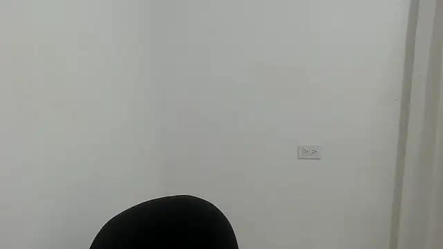 Snapshot of estefania224 chatting on May 15, 11:34 pm estefania224 online show from May 15, 11:34 pm