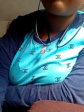 ruhi2003 online show from January 22, 9:13 am