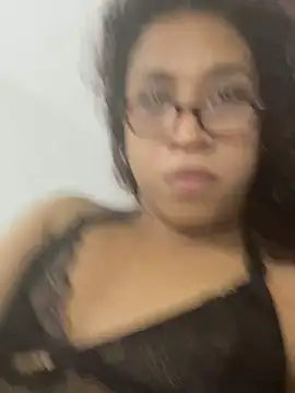 Snapshot of zahrivk1 chatting on December 7, 4:53 am zahrivk1 online show from December 7, 4:53 am