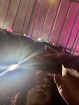 Snapshot of zahrivk1 chatting on December 10, 3:41 am zahrivk1 online show from December 10, 3:41 am