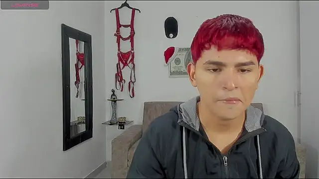 Snapshot of Lyam_ap chatting on December 22, 8:58 pm Lyam ap online show from December 22, 8:58 pm