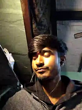 Snapshot of scmylife chatting on March 2, 2:13 pm scmylife online show from March 2, 2:13 pm