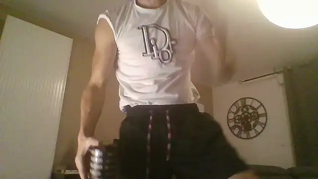 Snapshot of ApollonFit_x69 chatting on September 30, 9:20 pm ApollonFit x69 online show from September 30, 9:20 pm