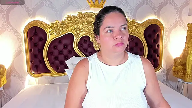 KendralHolson online show from January 17, 4:28 am