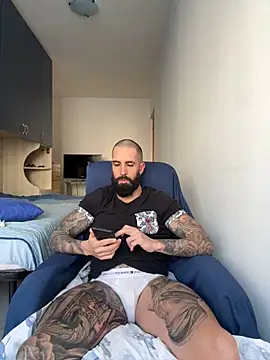 Gioeltoro89 online show from April 10, 3:39 pm