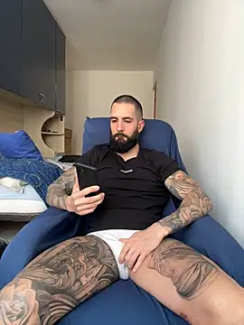 Snapshot of Gioeltoro89 chatting on May 12, 2:58 pm Gioeltoro89 online show from May 12, 2:58 pm