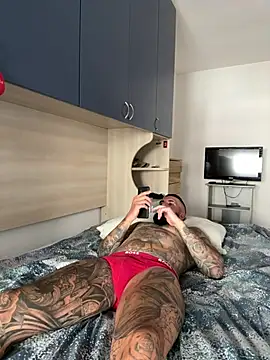 Snapshot of Gioeltoro89 chatting on August 3, 2:33 pm Gioeltoro89 online show from August 3, 2:33 pm