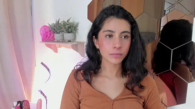 Alyssa jones online show from February 24, 2:15 pm