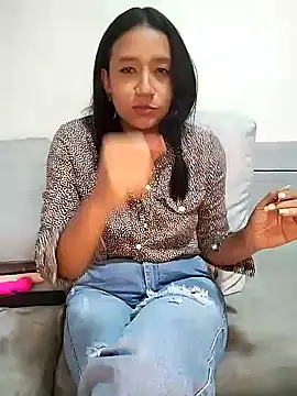 Snapshot of cami_victoria chatting on February 10, 10:30 pm cami victoria online show from February 10, 10:30 pm