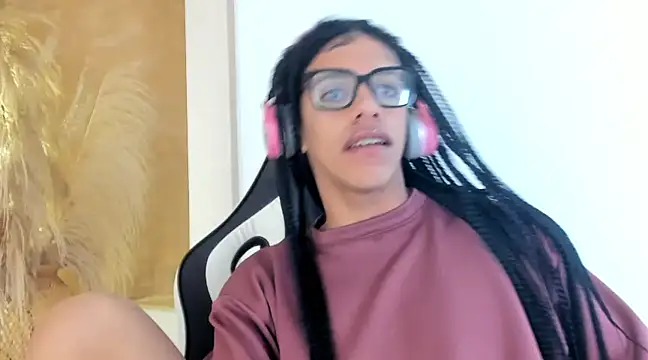 Snapshot of APRILL_FOXX chatting on February 27, 6:07 am APRILL FOXX online show from February 27, 6:07 am