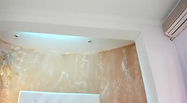 Snapshot of APRILL_FOXX chatting on March 5, 10:00 am APRILL FOXX online show from March 5, 10:00 am