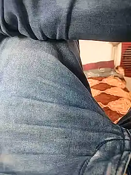 Snapshot of Sanjaysharmarbl chatting on February 5, 7:02 am Sanjaysharmarbl online show from February 5, 7:02 am