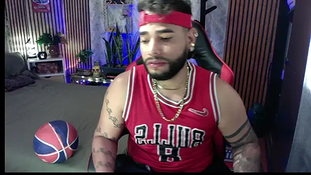 Chris Gatito online show from March 13, 12:28 am