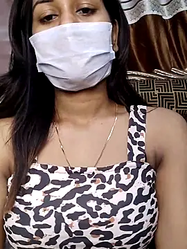 Snapshot of its_sophiaa chatting on May 21, 9:49 am its sophiaa online show from May 21, 9:49 am
