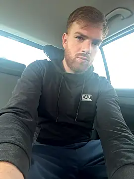 Snapshot of Maicolino96 chatting on November 2, 11:01 am Maicolino96 online show from November 2, 11:01 am