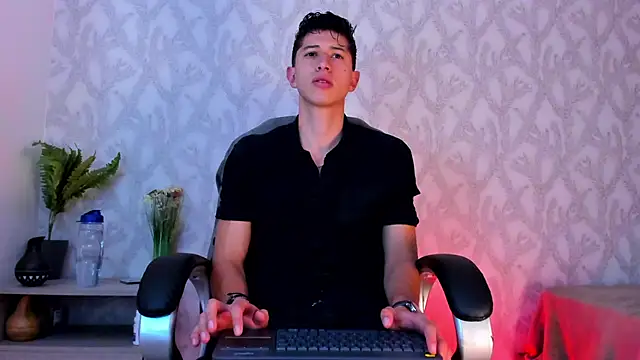 Snapshot of Dorianmistery2322_ chatting on January 26, 3:48 am Dorianmistery2322  online show from January 26, 3:48 am