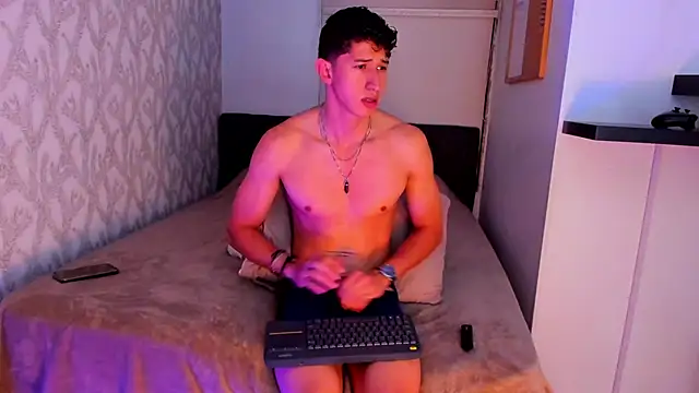 Snapshot of Dorianmistery2322_ chatting on January 28, 9:19 am Dorianmistery2322  online show from January 28, 9:19 am