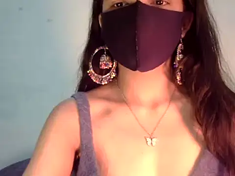 Cute Alaina online show from January 15, 1:56 am