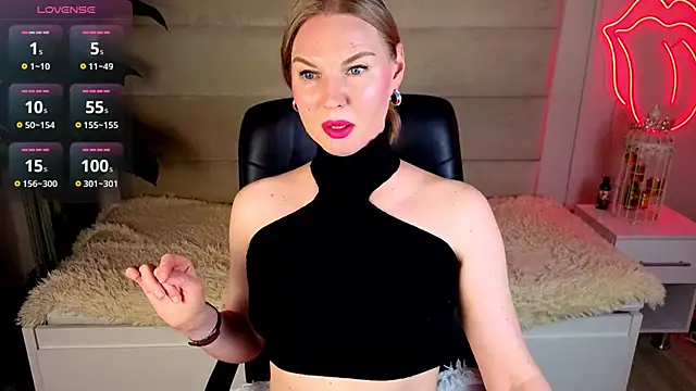 Snapshot of Angel_Nikole chatting on July 17, 1:45 am Angel Nikole online show from July 17, 1:45 am