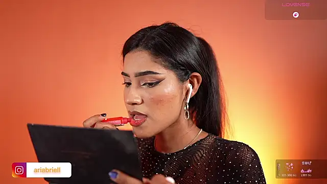 Snapshot of chiarabrielle00 chatting on August 2, 6:34 am chiarabrielle00 online show from August 2, 6:34 am