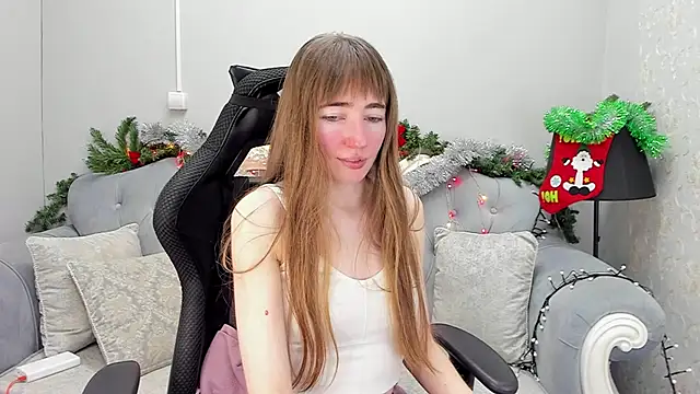 Snapshot of MillicentFarrell chatting on December 23, 2:07 pm MillicentFarrell online show from December 23, 2:07 pm