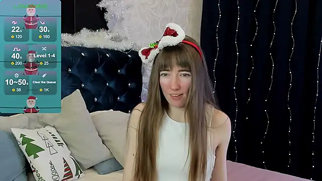 Snapshot of MillicentFarrell chatting on December 26, 9:22 am MillicentFarrell online show from December 26, 9:22 am