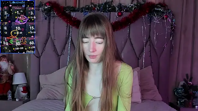 Snapshot of MillicentFarrell chatting on January 13, 8:47 am MillicentFarrell online show from January 13, 8:47 am