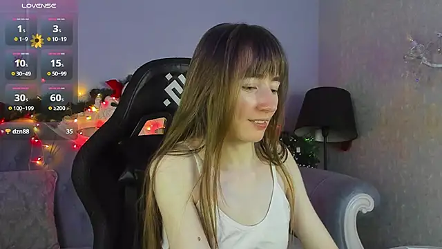 Snapshot of MillicentFarrell chatting on January 17, 11:38 am MillicentFarrell online show from January 17, 11:38 am