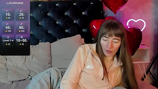 Snapshot of MillicentFarrell chatting on February 2, 2:48 am MillicentFarrell online show from February 2, 2:48 am