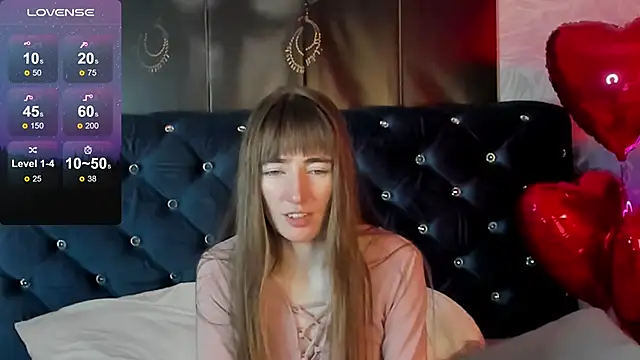 Snapshot of MillicentFarrell chatting on February 2, 6:04 am MillicentFarrell online show from February 2, 6:04 am