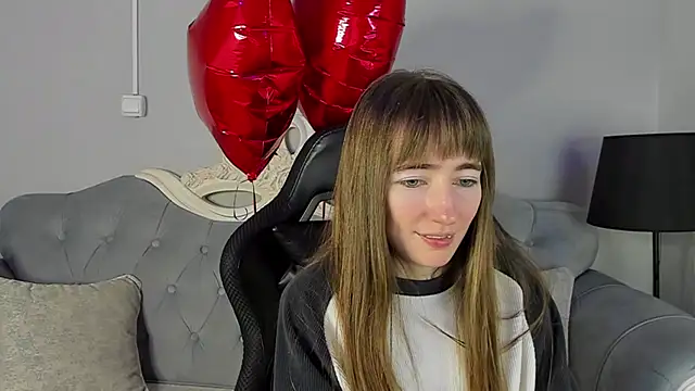 Snapshot of MillicentFarrell chatting on February 6, 2:26 pm MillicentFarrell online show from February 6, 2:26 pm