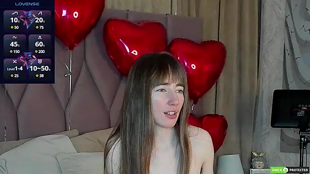 Snapshot of MillicentFarrell chatting on February 17, 4:09 am MillicentFarrell online show from February 17, 4:09 am