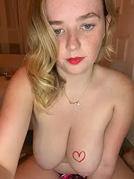 Sophiesinxx online show from July 4, 10:49 pm